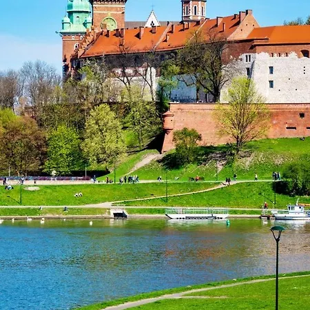Next To Wawel Castle And The Vistula River, Air Conditioning