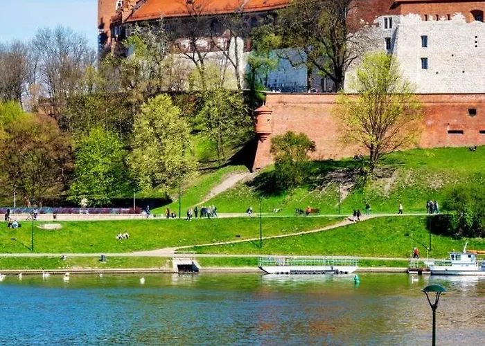 Next To Wawel Castle And The Vistula River, Air Conditioning