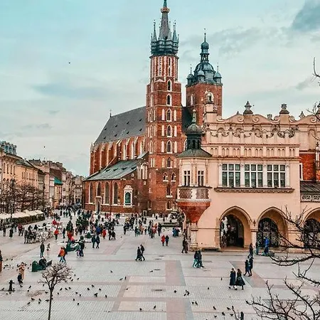 Next To Wawel Castle And The Vistula River, Air Conditioning
